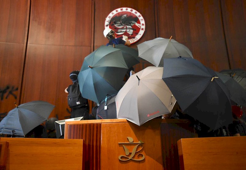 香港2019年衝擊立法會案 12人遭判監禁