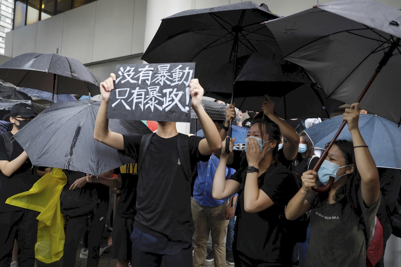 港反送中機師保釋獲准工作 惹飛安關注