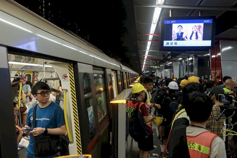 反送中快閃多點聯動示威 11日港島東成焦點