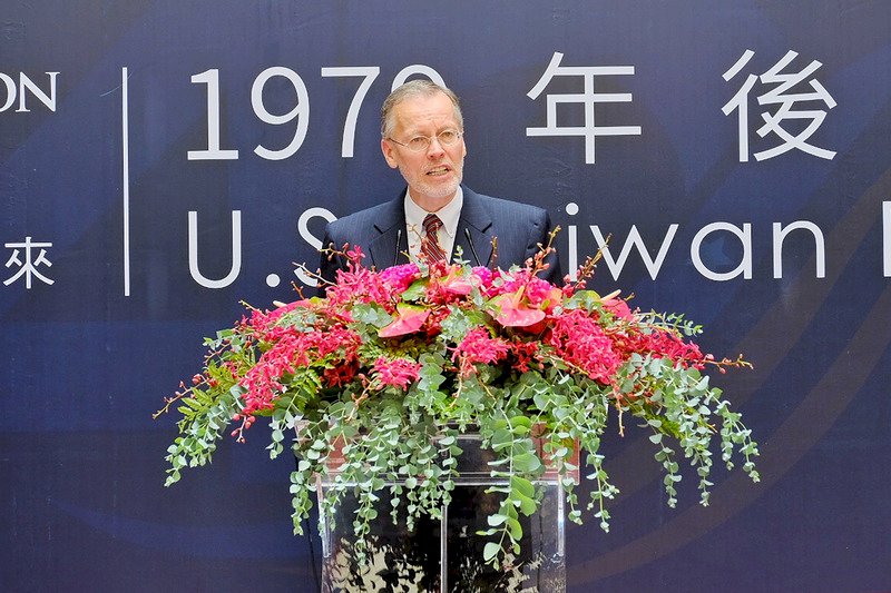 美國在台協會(AIT)台北辦事處處長酈英傑(WilliamBrent Christensen)14日在桃園發表美台安全合作年度政策演講,宣布將正式推出印太安全事務領袖參訪計畫,