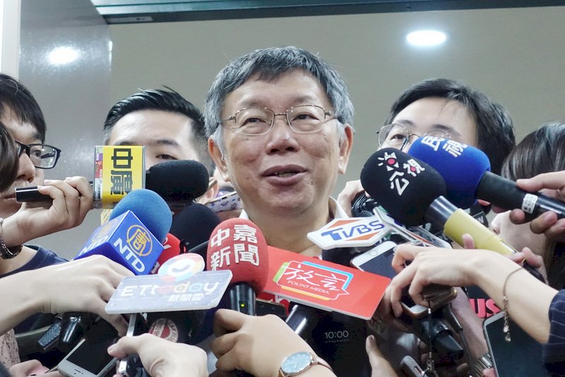 柯文哲指組黨反不利選總統 透露郭王均找他當副手