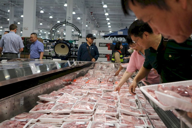 中國10月CPI年增3.8% 豬肉價飆升1倍