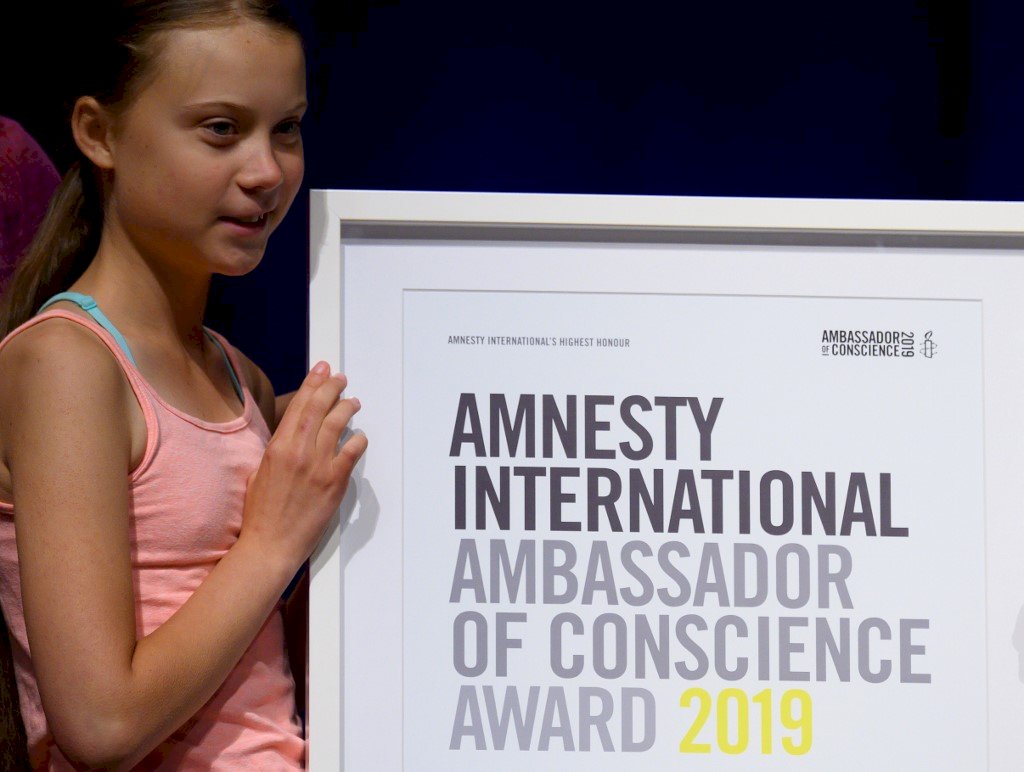 瑞典環保小鬥士桑柏格 獲國際特赦頒獎