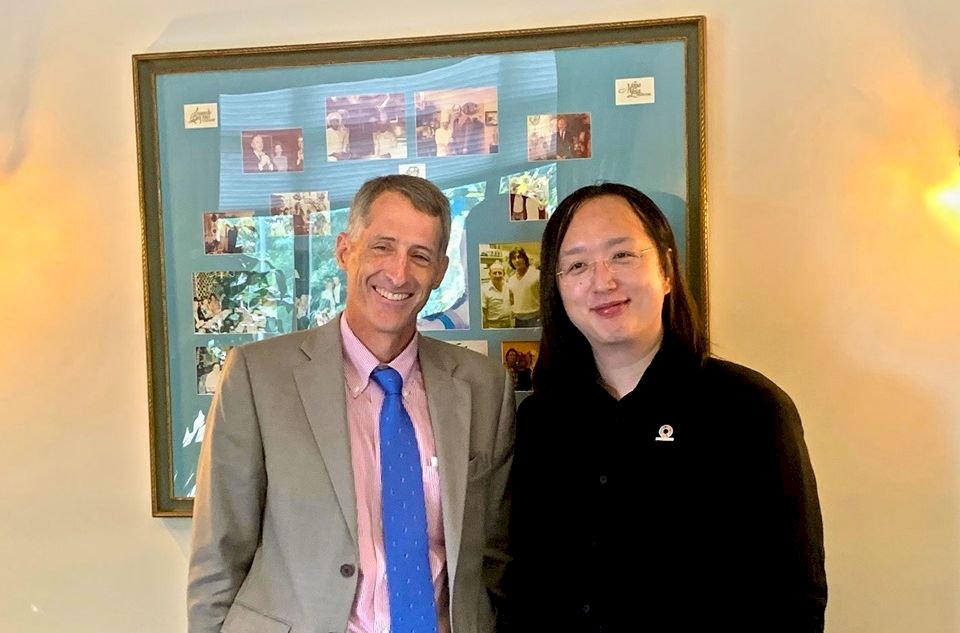 唐鳳訪國務院GEC會見費德偉 交流假訊息防制