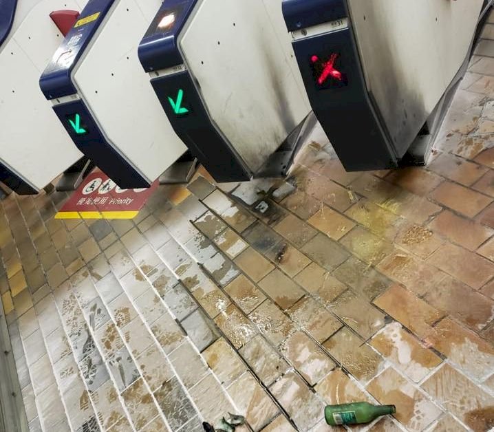 港鐵九龍塘站遭擲汽油彈 無人受傷