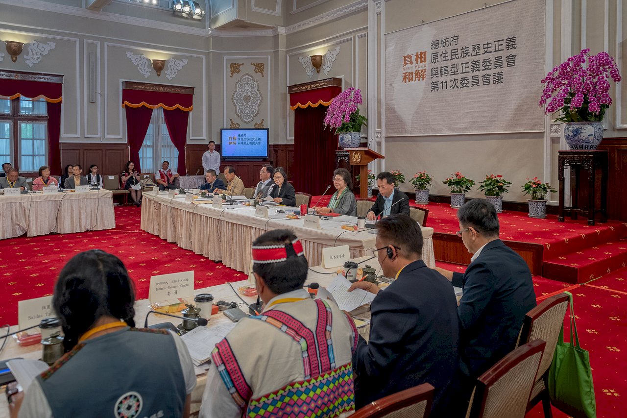 原轉會議首次原民族語同步口譯 總統：盼共創族語友善環境