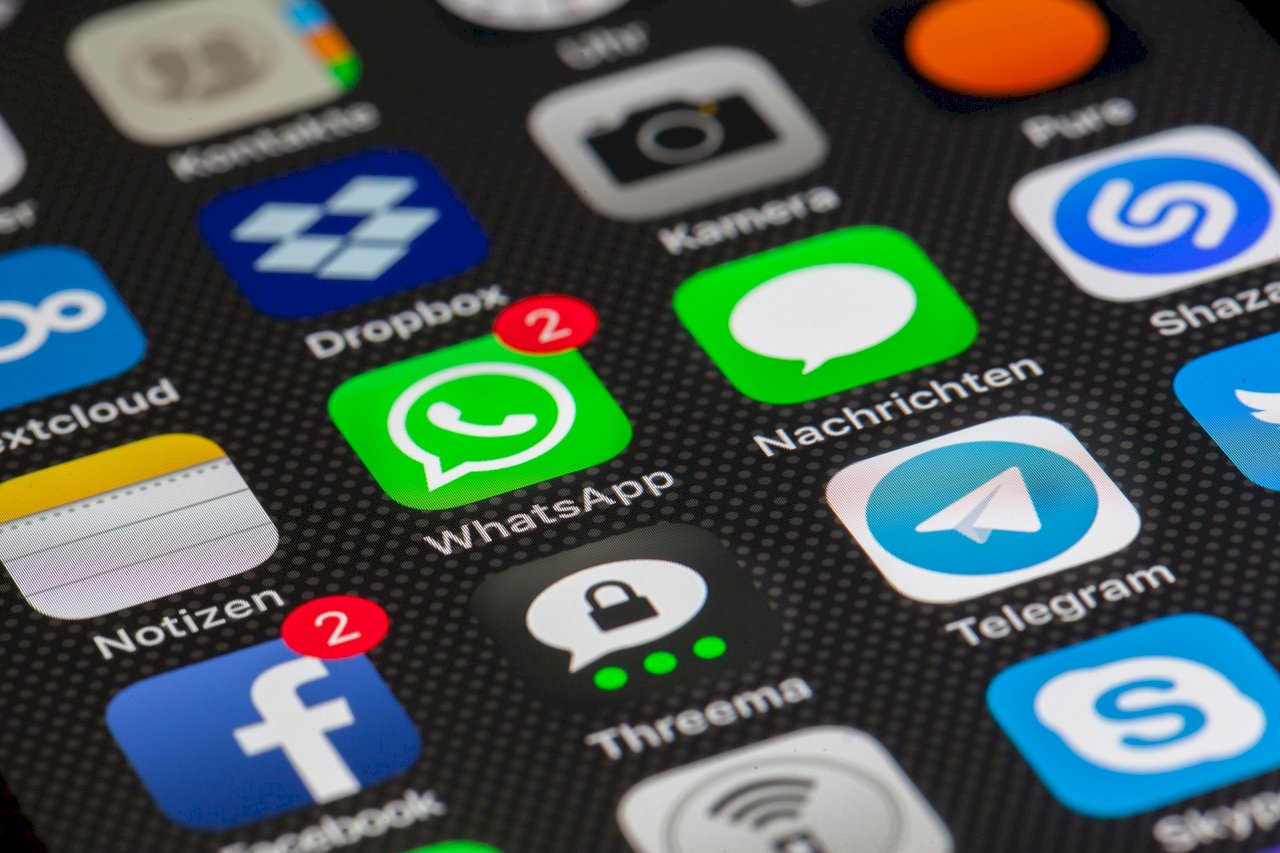 塔利班被認定恐怖組織 WhatsApp帳號遭臉書封鎖