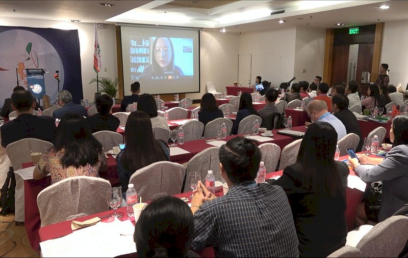 唐鳳談數位民主 菲國聽眾關心如何打擊假新聞