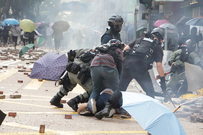 香港反送中理大校外衝突 至今165人暴動罪成立