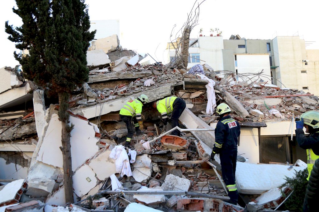 阿爾巴尼亞數十年來最強烈地震 增至21死