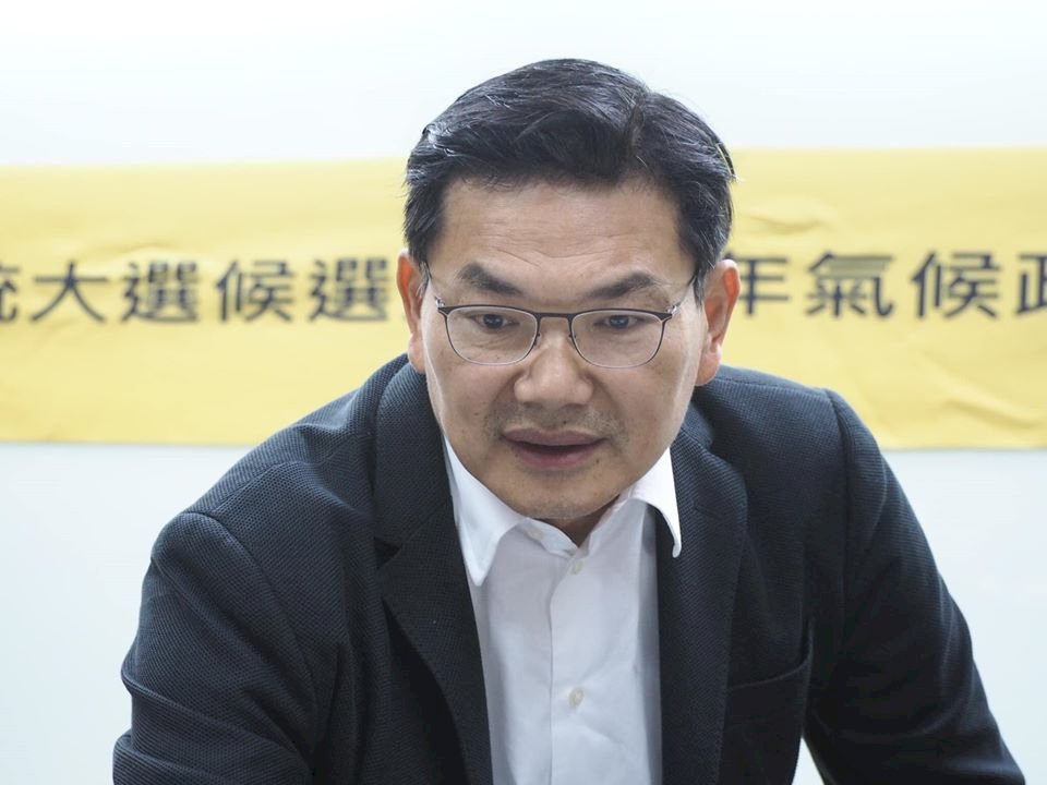 民眾黨首場百里侯戰 吳益政披袍選高雄