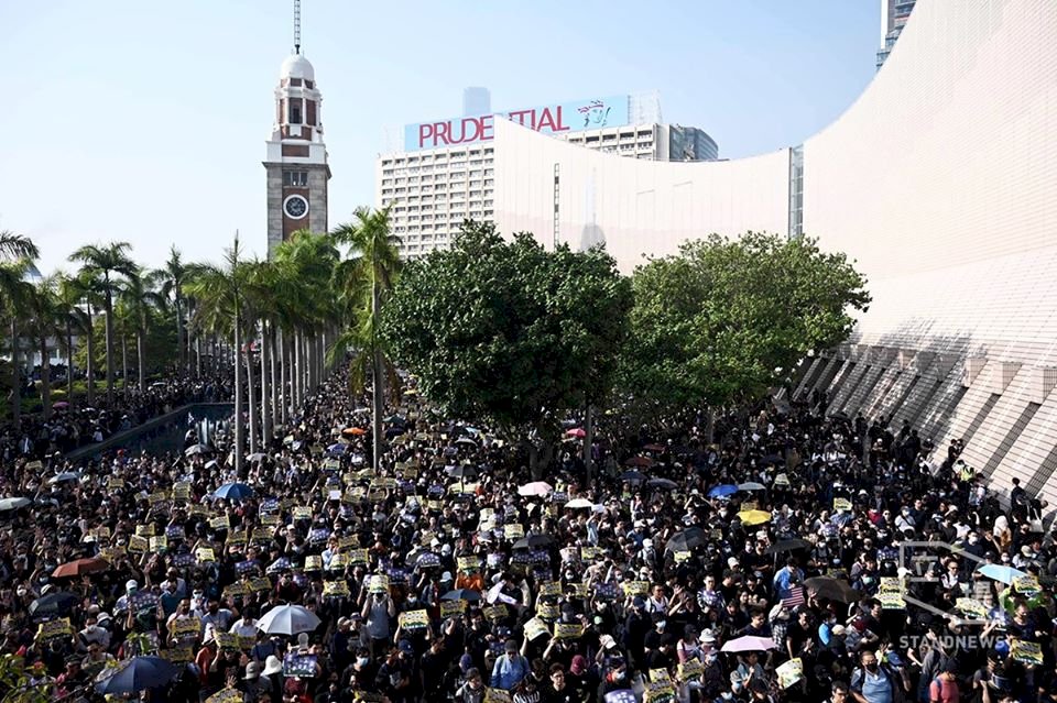 港人尖沙咀遊行 籲反送中運動毋忘初心