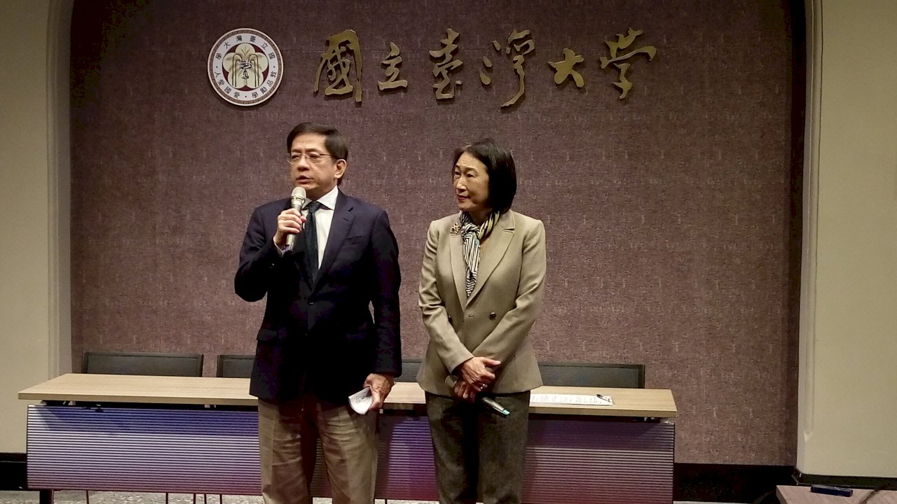 逾400名在港生明起讀台大 陸生卡入台證來不成