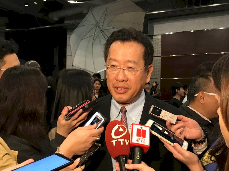 金管會主委顧立雄5日表示,台灣有5大因素難以取代香港金融中心地位,包括法規、語言、稅制、匯率及對消費者的保護。