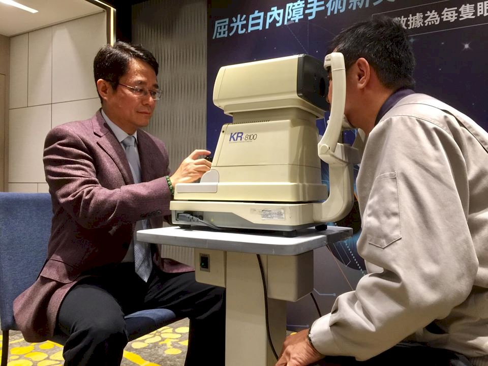 影像科技導入術中即時測量 醫師有助提升眼科手術精準度
