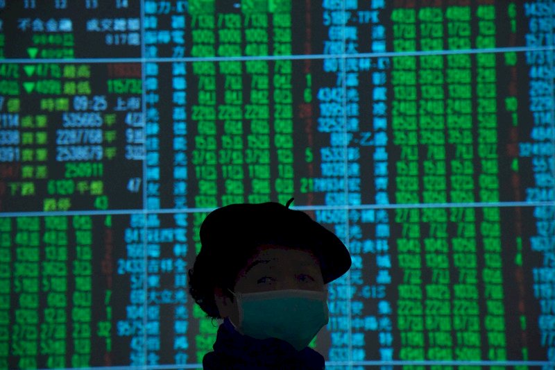 台股鼠年紅盤日暴量重挫696點 失守11500點