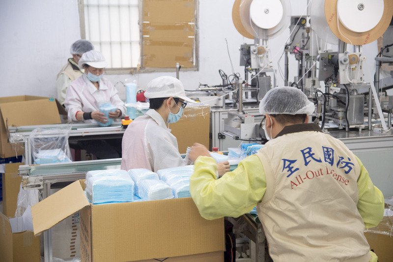 武漢肺炎衝擊/口罩荒 國軍動員後備軍人協助生產