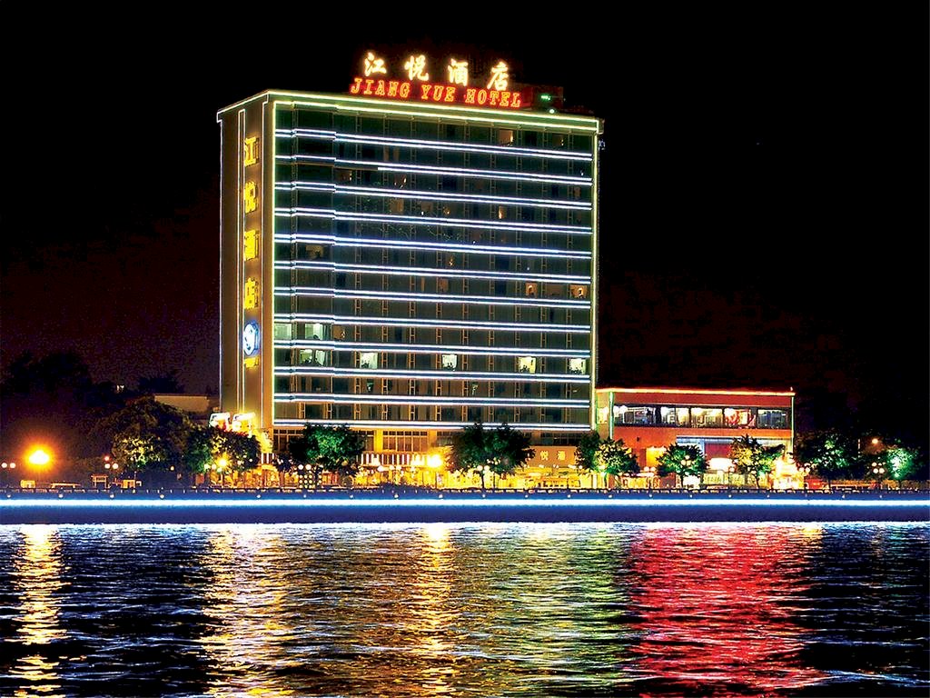 徵用令生效 廣州社區住戶遭移飯店集中隔離
