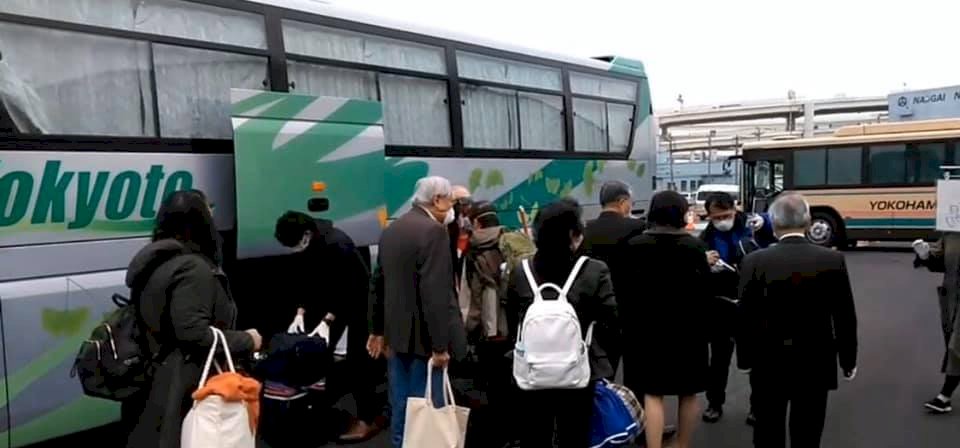 謝長廷：華航包機今晚返台 乘客確定19人