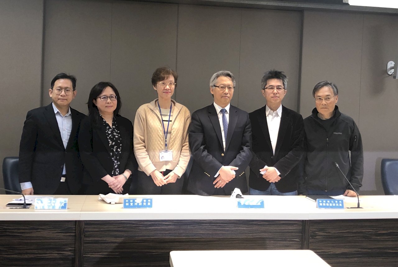 武漢肺炎救命藥 中研院2週合成出百毫克級「瑞德西韋」