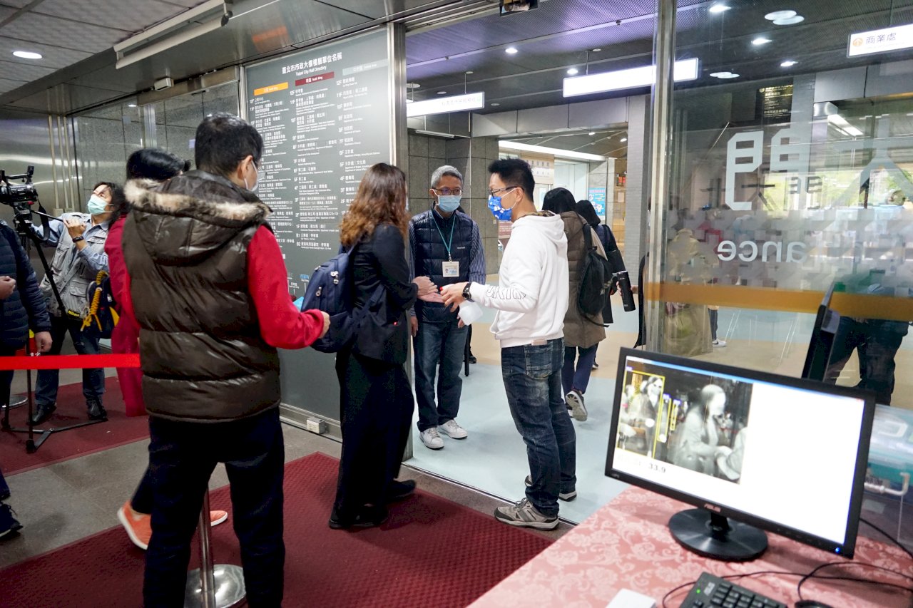 北市今啟動融資紓困4措施 出入市政大樓須量體溫