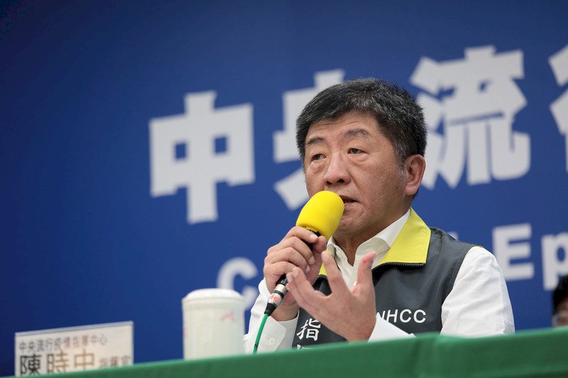 連假景點湧人潮 陳時中：對疫情發展戒慎恐懼