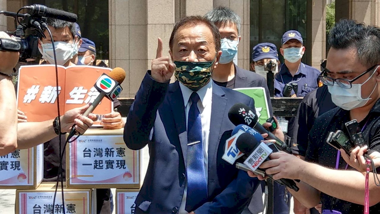 制憲公投提案連署今送中選會 盼台灣成為正常國家