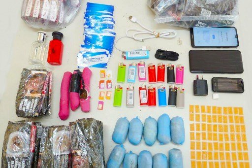 毒藏畫中顏料層層蓋 澳囚沒得面會奇招偷渡毒品
