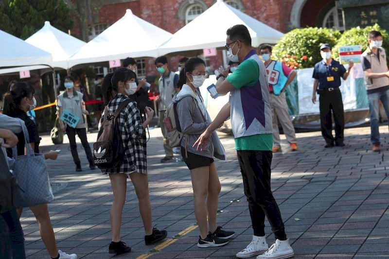 國中會考擬恢復英聽 4月前公布如何防疫
