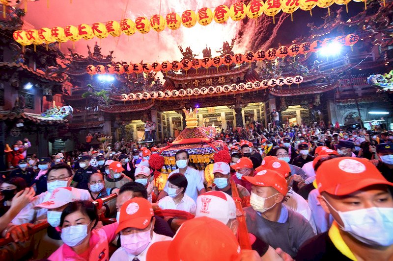 走出疫情  大甲媽祖展開9天8夜遶境