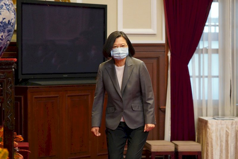 駁內閣改組傳聞 蔡總統力挺:衝衝衝,院長加油