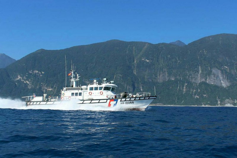 屏東琉球籍漁船遭菲國海巡扣押 外交部交涉後獲釋返航