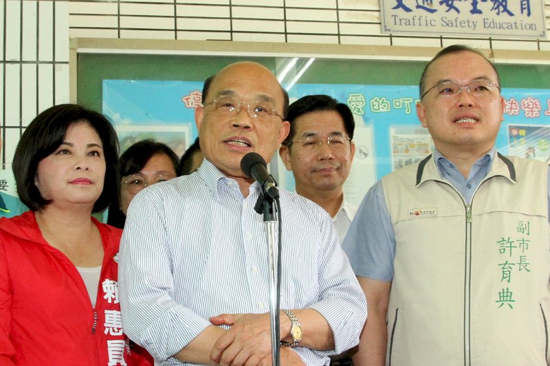 蘇貞昌:民眾喜愛三倍券 好領好用有刺激效果