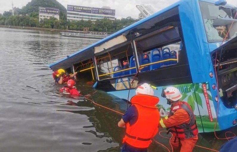 中國式拆遷:沒有了「家」,我憑什麼要愛這個病入膏肓的「黨國」?