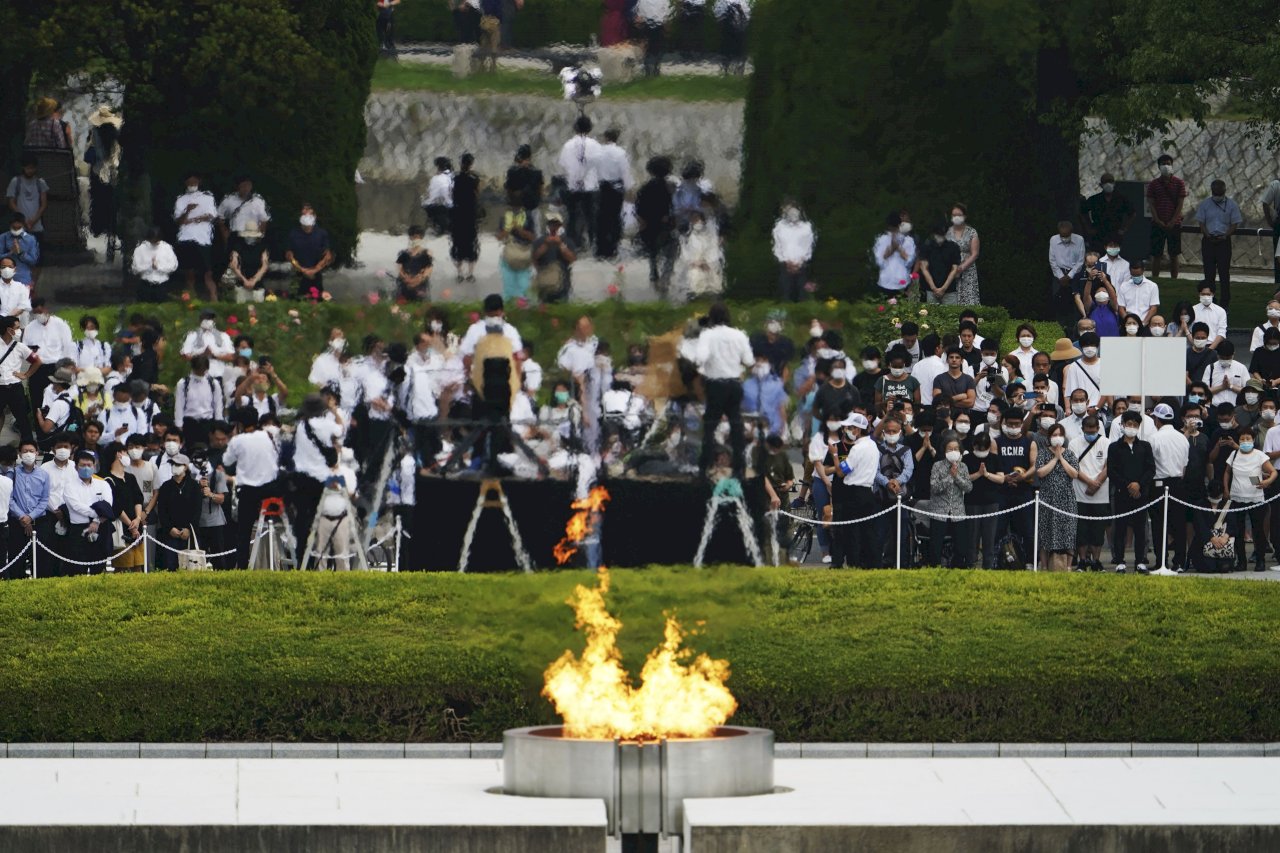 日本廣島6日悼念原爆75週年。(美聯社/達志影像)