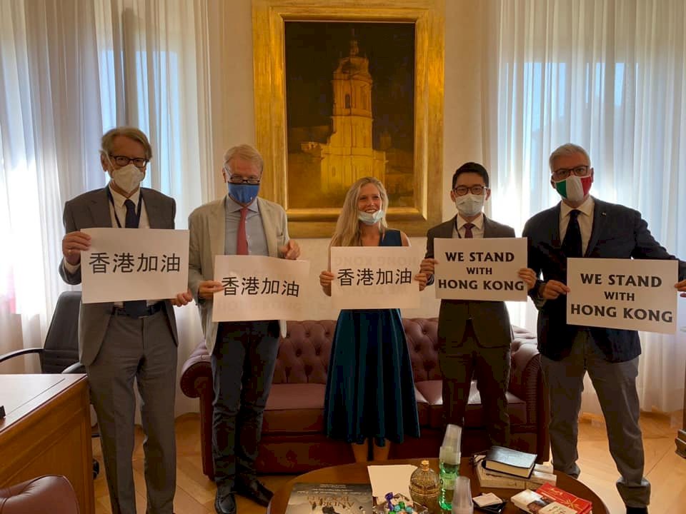 羅冠聰抵義大利警告西方 華為等中國企業構成威脅