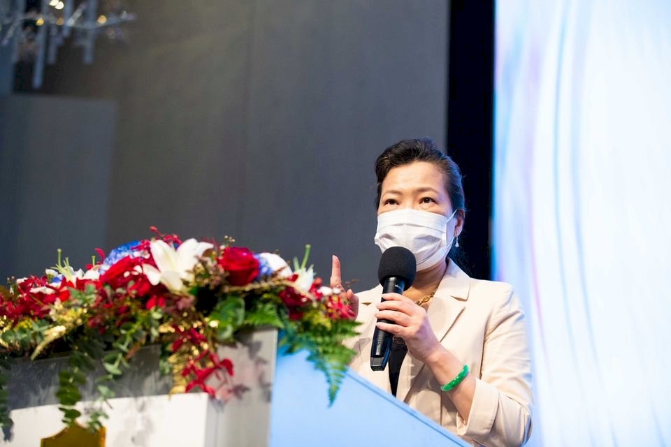 是誰讓蘇揆點頭免付錢直接領五倍券 王美花揭決策秘辛