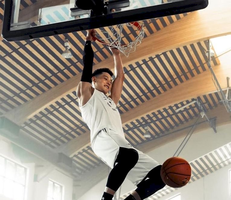 林書豪IG秀灌籃照 宣示再拚NBA