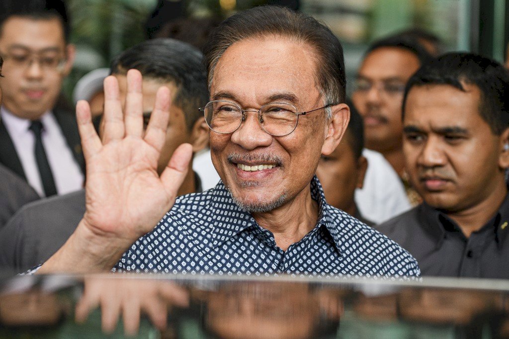 馬來西亞大選競爭激烈 安華致力確保優勢