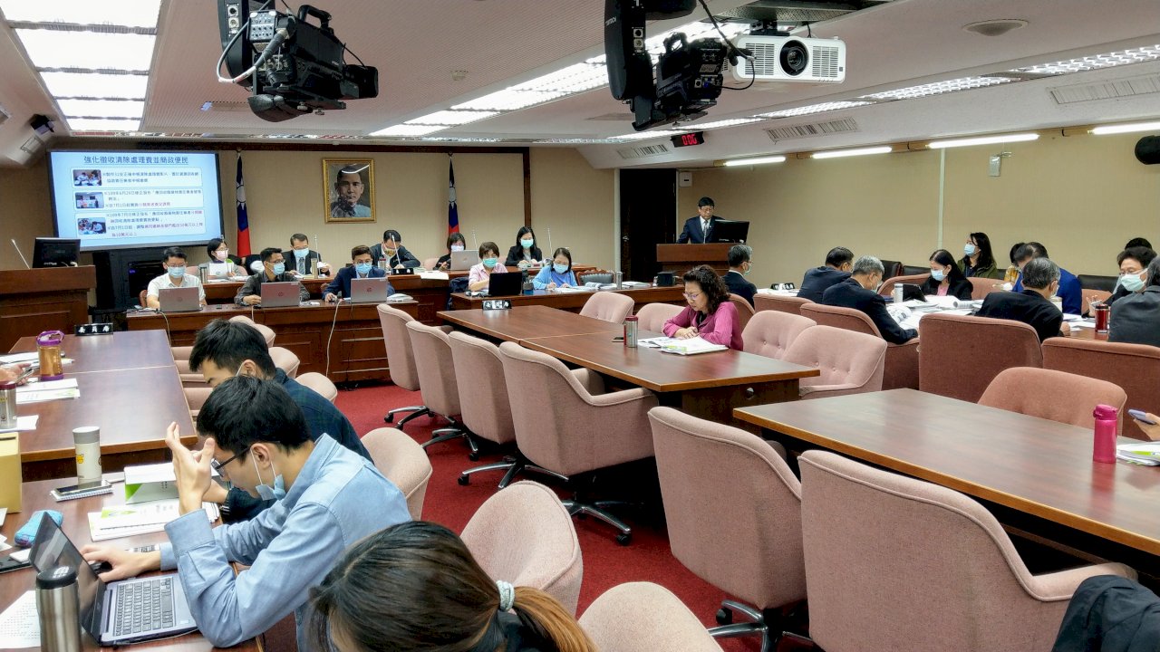 違法填埋爐渣處刑罰? 環保署長:同意但要再深入討論
