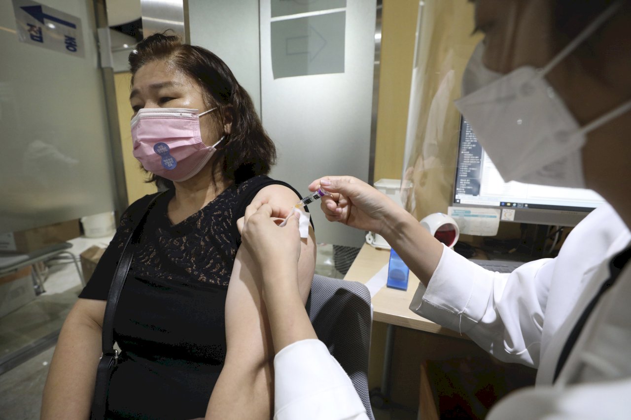 Умершие от гриппа в год. Вакцина в Корее от.