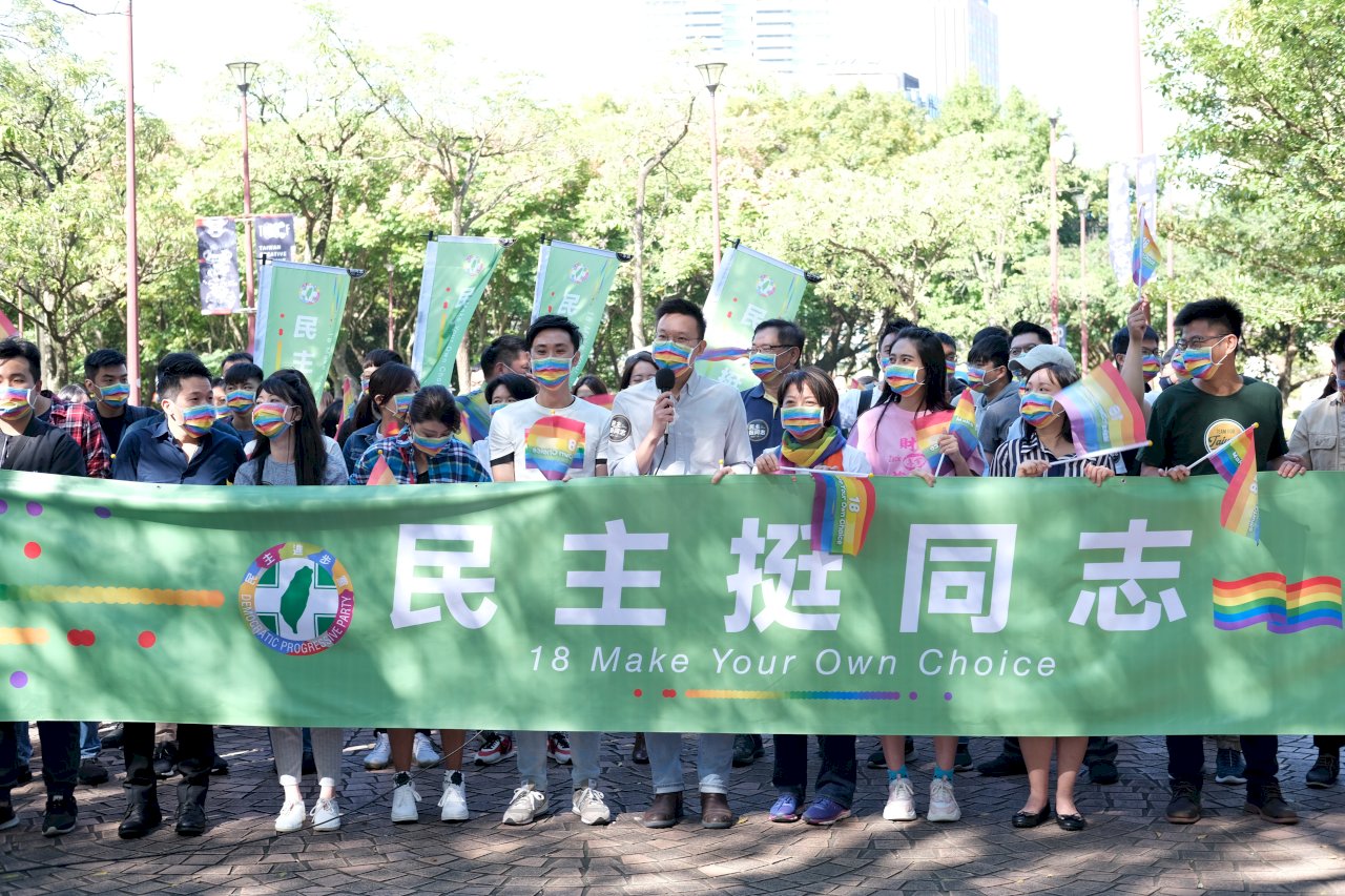 彩虹遊行不缺席 各政黨以行動力挺同志