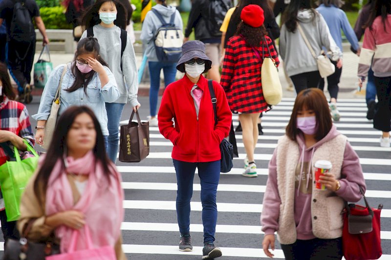 東北風減弱 氣溫15日起漸回升有機會達30度