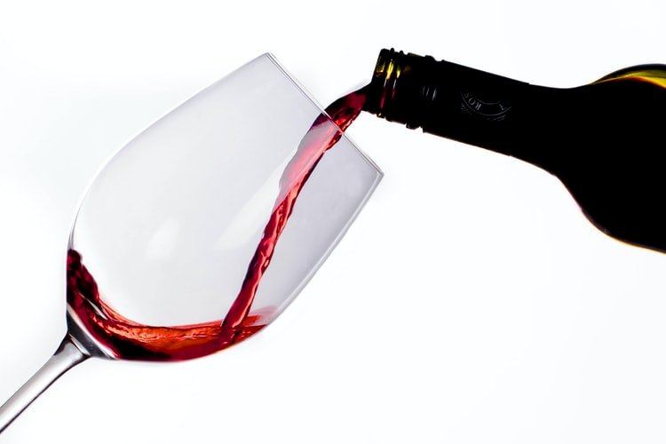中國指澳洲葡萄酒傾銷 開徵最高212%保證金