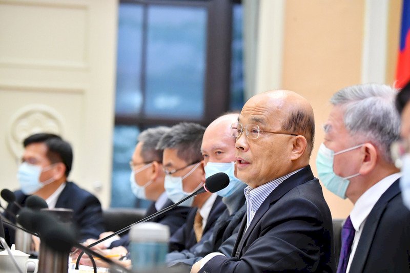 蘇揆細數2年政績 期許繼續扛住壓力當「護國團隊」