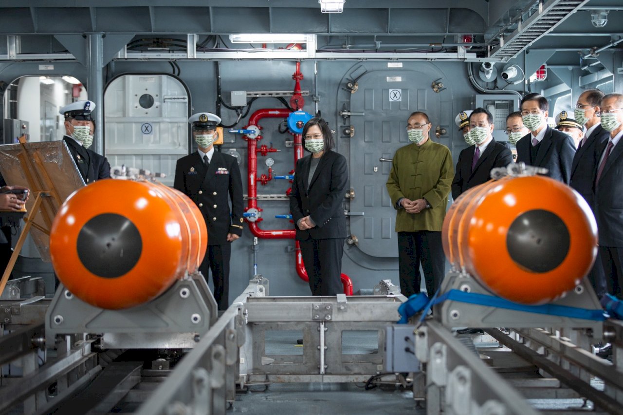總統:國艦國造持續有新進展 以最新最好船艦鎮守海疆