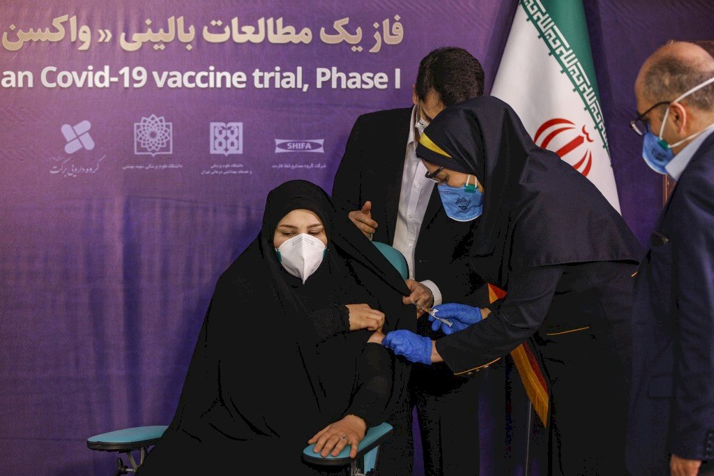 伊朗首個自製COVID-19疫苗 開始人體試驗