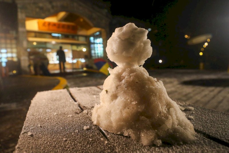 逾3千公尺高山   4日可望迎入冬首波降雪