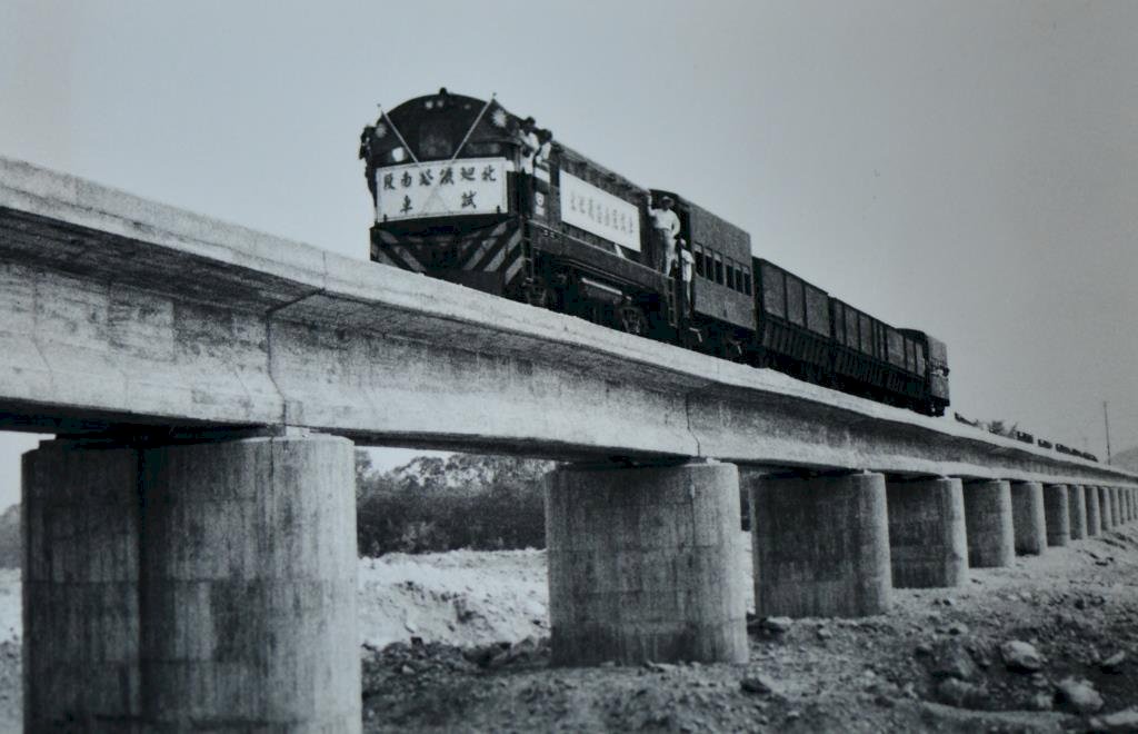 黃金鐵路！北迴線41年前今天全線通車 回顧開拓史全靠台灣人力量從0開始