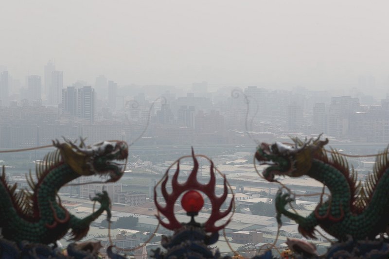 擴散條件不佳 北部空品亮紅燈 西部橘燈提醒